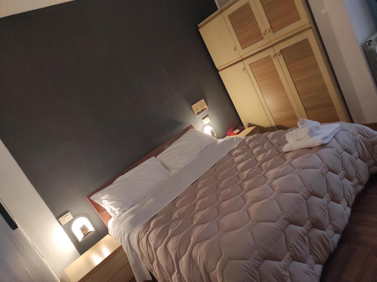 Hotel Centrale Chiusi Room photo